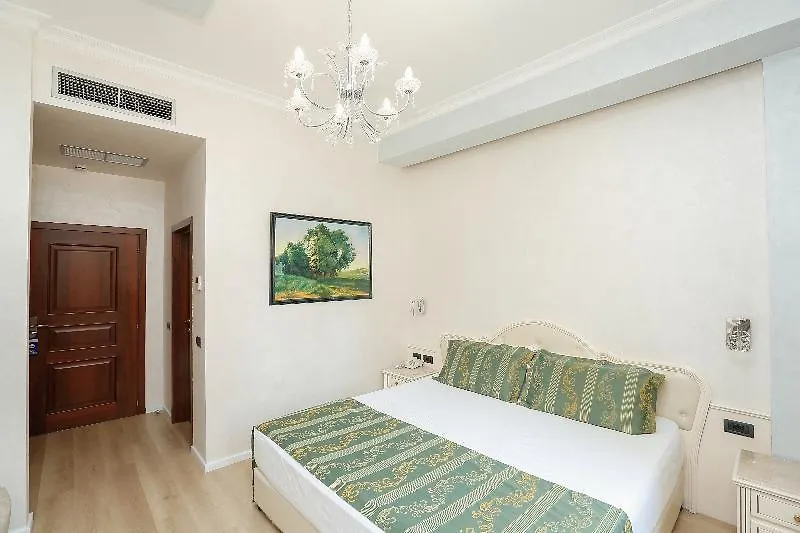 Oxford Hotel Tirana 4*,  Albania